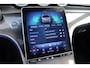 Mercedes-Benz C-klasse 200 AMG Line | Panoramadak | Distronic+ | Camera | Sfeerverlichting Premium | Zitcomfortpakket | Stoelverwarminig | Geluidsisolerend Glas |