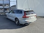 Volvo V60 2.0 T8 Plug-in hybrid AWD Plus Dark | Zwenkbare trekhaak | Memory | Adaptieve cruise | Blis | Harman Kardon |