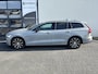 Volvo V60 2.0 T8 Plug-in hybrid AWD Plus Dark | Zwenkbare trekhaak | Memory | Adaptieve cruise | Blis | Harman Kardon |