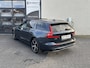 Volvo V60 2.0 T8 Plug-in hybrid AWD Ultra Dark | Zwenkbare trekhaak | Bowers&Wilkins | Stoelmassage + Verkoeling | Panoramadak | Memory | Blis |