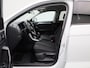Volkswagen T-Roc 1.0 TSI Life 110 PK| Origineel Nederlands | Navigatie | Achteruitrijcamera | Privacy Glass | Parkeersensoren | Apple Carplay