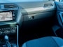 Volkswagen Tiguan 1.5 TSI ACT Highline | Trekhaak | Schuif/ Kantel Panoramadak | LED Koplampen | Adaptieve Cruise Control | Stoelverwarming | Virtual Cockpit | Climate Control | Apple Carplay | Android Auto | Metallic Lak | Privacy Glas | All Season |