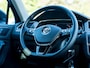 Volkswagen Tiguan 1.5 TSI ACT Highline | Trekhaak | Schuif/ Kantel Panoramadak | LED Koplampen | Adaptieve Cruise Control | Stoelverwarming | Virtual Cockpit | Climate Control | Apple Carplay | Android Auto | Metallic Lak | Privacy Glas | All Season |