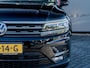 Volkswagen Tiguan 1.5 TSI ACT Highline | Trekhaak | Schuif/ Kantel Panoramadak | LED Koplampen | Adaptieve Cruise Control | Stoelverwarming | Virtual Cockpit | Climate Control | Apple Carplay | Android Auto | Metallic Lak | Privacy Glas | All Season |