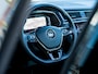 Volkswagen Tiguan 1.5 TSI ACT Highline | Trekhaak | Schuif/ Kantel Panoramadak | LED Koplampen | Adaptieve Cruise Control | Stoelverwarming | Virtual Cockpit | Climate Control | Apple Carplay | Android Auto | Metallic Lak | Privacy Glas | All Season |
