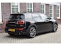 MINI Clubman Cooper S 2.0 Cooper S Chili Hyde Park | Pano | Harman Kardon| Dealer OH Wij zijn op afspraak geopend! Graag bellen voor uw komst.