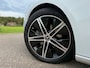 Mercedes-Benz B-klasse 180 Luxury Line Automaat | Panoramadak | Leder | Camera | Key-Less | Apple CarPlay-Android Auto | PDC | LED