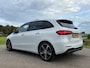 Mercedes-Benz B-klasse 180 Luxury Line Automaat | Panoramadak | Leder | Camera | Key-Less | Apple CarPlay-Android Auto | PDC | LED