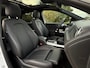 Mercedes-Benz B-klasse 180 Luxury Line Automaat | Panoramadak | Leder | Camera | Key-Less | Apple CarPlay-Android Auto | PDC | LED