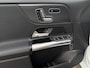 Mercedes-Benz B-klasse 180 Luxury Line Automaat | Panoramadak | Leder | Camera | Key-Less | Apple CarPlay-Android Auto | PDC | LED