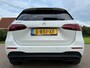 Mercedes-Benz B-klasse 180 Luxury Line Automaat | Panoramadak | Leder | Camera | Key-Less | Apple CarPlay-Android Auto | PDC | LED