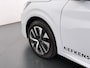 Peugeot e-208 Business 51 kWh | Demo | Navigatie | Camera achter | Parkeersensoren | Cruise control | Apple Carplay en Android auto draadloos