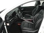 Kia Niro EV e-Niro ExecutiveLine 64 kWh | Schuifdak | Stoelgeheugen | Navigatie | Stoelverwarming/-Verkoeling | Dodehoekdetectie | Onderweg-naar-dealer