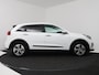 Kia Niro EV e-Niro ExecutiveLine 64 kWh | Schuifdak | Stoelgeheugen | Navigatie | Stoelverwarming/-Verkoeling | Dodehoekdetectie | Onderweg-naar-dealer