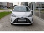 Toyota Yaris 1.5 Hybrid Dynamic White