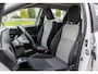 Toyota Yaris 1.5 Hybrid Dynamic White