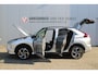 Mitsubishi Eclipse Cross 2.4-188pk PHEV 'Instyle'. Zeer nette en luxe Mitsubishi Eclipse plug-in-hybride, slechts 61.424km ! Autm. airco dual, adapt. cruise cntrl, Apple carplay/Android auto, trekhaak, telefoonvoorb., stoel- en achterbankverw., camera v+a, LED verl. etc. etc.