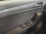 Volkswagen T-Roc 1.5 TSI Sport Automaat | Adaptive Cruise | Trekhaak | Stuur/stoelverwarming