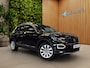 Volkswagen T-Roc 1.5 TSI Sport Automaat | Adaptive Cruise | Trekhaak | Stuur/stoelverwarming