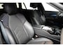 BMW i5 Touring M60 xDrive 84 kWh | Harman & Kardon | Trekhaak | Stoelverwarming | 20 Inch | Adaptief LED | Elektr. Klep | Carplay | Navi |