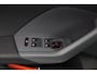 Volkswagen T-Cross 1.0 TSI Life | Trekhaak | Climate-Control | Parkeercamera