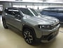 Jeep Compass First Edition 74 kWh Tot 8 Jaar Garantie! | Schuif-/Kanteldak | Elektr. Stoelen | Adaptive Cruise | Elektr. Achterklep | 20"LMV | LED-Matrix | !!