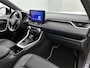 Toyota RAV4 2.5 Hybrid Style | BTW voertuig | Elektrische achterklep | Stoelverwarming | Navigatie | Apple CarPlay/Android Auto | Parkeersensoren voor+achter | Draadloze telefoonlader | Cruise Control Adaptive |
