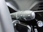 Peugeot 2008 Allure 100pk | Navigatie | Camera achter | Parkeersensoren | Cruise control | Lichtmetalen velgen | LED koplampen | Apple Carplay en Android auto