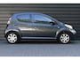 Peugeot 107 1.0- 12V 68PK 5-DRS XS / AIRCO / RADIO-CD SPELER / 5-DRS / METAALKLEUR / 1E EIGENAAR / SCHITTERENDE STAAT !!