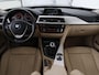 BMW 3-Serie Touring 318i Centennial Executive | Panoramadak | Leder | Trekhaak | Park assist | Cruise control | Climate control | Full LED | Sfeerverlichting |