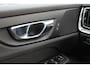 Volvo V60 T6 340PK Automaat Recharge AWD Business Pro Road Sign Information / Adaptieve Cruise Control / 18" lichtmetalen velgen / Stoelverwarming / Stuurwielverwarming /