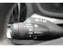 Volvo V60 T6 340PK Automaat Recharge AWD Business Pro Road Sign Information / Adaptieve Cruise Control / 18" lichtmetalen velgen / Stoelverwarming / Stuurwielverwarming /