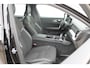 Volvo V60 T6 340PK Automaat Recharge AWD Business Pro Road Sign Information / Adaptieve Cruise Control / 18" lichtmetalen velgen / Stoelverwarming / Stuurwielverwarming /