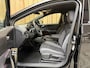 Volkswagen ID.4 Pro 77 kWh SoH 94,68% | Warmtepomp | Apple CarPlay/Android Auto | Adaptieve cruise control | Climate control | LED koplampen | Navigatiesysteem | Voorstoelen en stuurwiel verwarmd | Parkeersensoren voor en achter