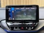 Volkswagen ID.4 Pro 77 kWh SoH 94,68% | Warmtepomp | Apple CarPlay/Android Auto | Adaptieve cruise control | Climate control | LED koplampen | Navigatiesysteem | Voorstoelen en stuurwiel verwarmd | Parkeersensoren voor en achter