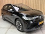 Volkswagen ID.4 Pro 77 kWh SoH 94,68% | Warmtepomp | Apple CarPlay/Android Auto | Adaptieve cruise control | Climate control | LED koplampen | Navigatiesysteem | Voorstoelen en stuurwiel verwarmd | Parkeersensoren voor en achter