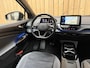 Volkswagen ID.4 Pro 77 kWh SoH 94,68% | Warmtepomp | Apple CarPlay/Android Auto | Adaptieve cruise control | Climate control | LED koplampen | Navigatiesysteem | Voorstoelen en stuurwiel verwarmd | Parkeersensoren voor en achter