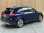 Audi Q4 e-tron 40 Launch edition Advanced Plus 77 kWh SoH 95,39% | Achteruitrijcamera | Adaptieve cruise control | Apple CarPlay/Android Auto | Matrix LED | Navigatiesysteem | Voorstoelen verwarmd | Warmtepomp | Parkeersensoren voor en achter