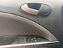 SEAT Leon 1.2 TSI Ecomotive Businessline COPA 5 drs met parkeersensoren en bluetooth telefoon en navigatie en en cruise controle