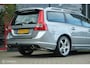 Volvo V70 2.0T R-Edition | High performance sound | Stoelverwarming | Camera | Automaat | Zeer netjes | Trekhaak | Vernieuwde automaat