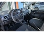 Volkswagen Up! 1.0 | Achterbank in delen neerklapbaar | Airco | Bluetooth telefoonvoorbereiding