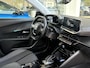 Peugeot e-2008 EV Blue Lease Allure 50 kWh | Achteruitrijcamera | Navigatie | Trekhaak voor fietsendrager | Navigatie | Cruise Control