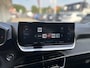 Peugeot e-2008 EV Blue Lease Allure 50 kWh | Achteruitrijcamera | Navigatie | Trekhaak voor fietsendrager | Navigatie | Cruise Control