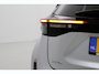 Toyota Yaris Cross 1.5 Hybrid 115 First Edition | Dodehoek detectie | Stoel-/stuurverwarming | Verwarmbare voorruit | BearLock | Adaptive Cruise | Parkeersensoren voor/achter | Apple Carplay / Android Auto | Keyless | 17 inch