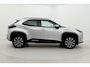 Toyota Yaris Cross 1.5 Hybrid 115 First Edition | Dodehoek detectie | Stoel-/stuurverwarming | Verwarmbare voorruit | BearLock | Adaptive Cruise | Parkeersensoren voor/achter | Apple Carplay / Android Auto | Keyless | 17 inch