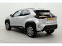 Toyota Yaris Cross 1.5 Hybrid 115 First Edition | Dodehoek detectie | Stoel-/stuurverwarming | Verwarmbare voorruit | BearLock | Adaptive Cruise | Parkeersensoren voor/achter | Apple Carplay / Android Auto | Keyless | 17 inch