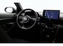 Toyota Yaris Cross 1.5 Hybrid 115 First Edition | Dodehoek detectie | Stoel-/stuurverwarming | Verwarmbare voorruit | BearLock | Adaptive Cruise | Parkeersensoren voor/achter | Apple Carplay / Android Auto | Keyless | 17 inch