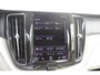 Volvo XC60 2.0 B5 Inscription | Trekhaak| | Adaptieve Cruise Control| Alarm klasse 3| Stoel- en stuurwielverwarming| Standkachel| Extra getint glas| 20"Lichtmetalen velgen| Verwarmbare voorruit