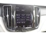 Volvo XC60 2.0 B5 Inscription | Trekhaak| | Adaptieve Cruise Control| Alarm klasse 3| Stoel- en stuurwielverwarming| Standkachel| Extra getint glas| 20"Lichtmetalen velgen| Verwarmbare voorruit