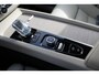 Volvo XC60 2.0 B5 Inscription | Trekhaak| | Adaptieve Cruise Control| Alarm klasse 3| Stoel- en stuurwielverwarming| Standkachel| Extra getint glas| 20"Lichtmetalen velgen| Verwarmbare voorruit
